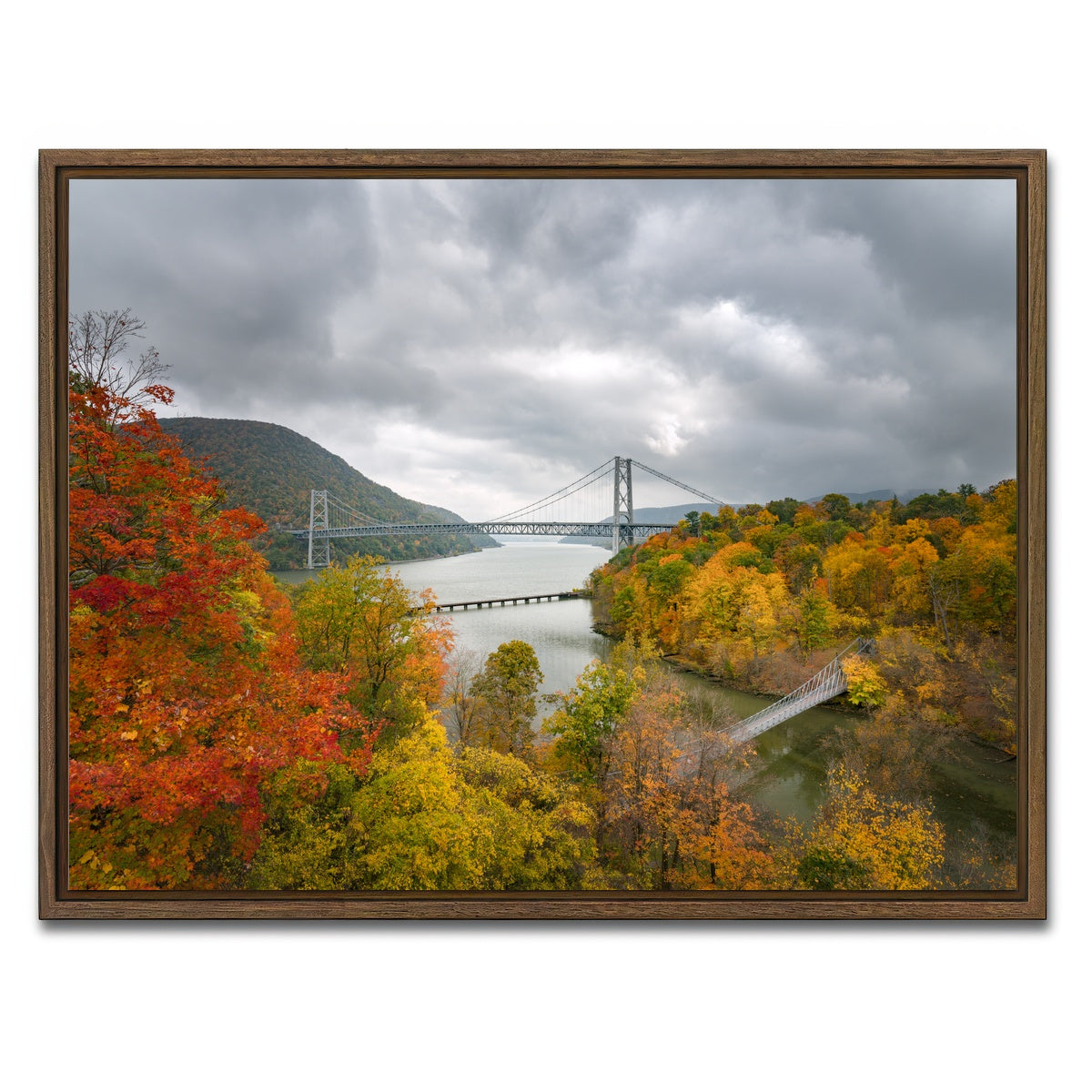 AUTO-MOCKUP WHITE | Bear mountain | 1 Piece | Walnut Framed Canvas | group=4x3
