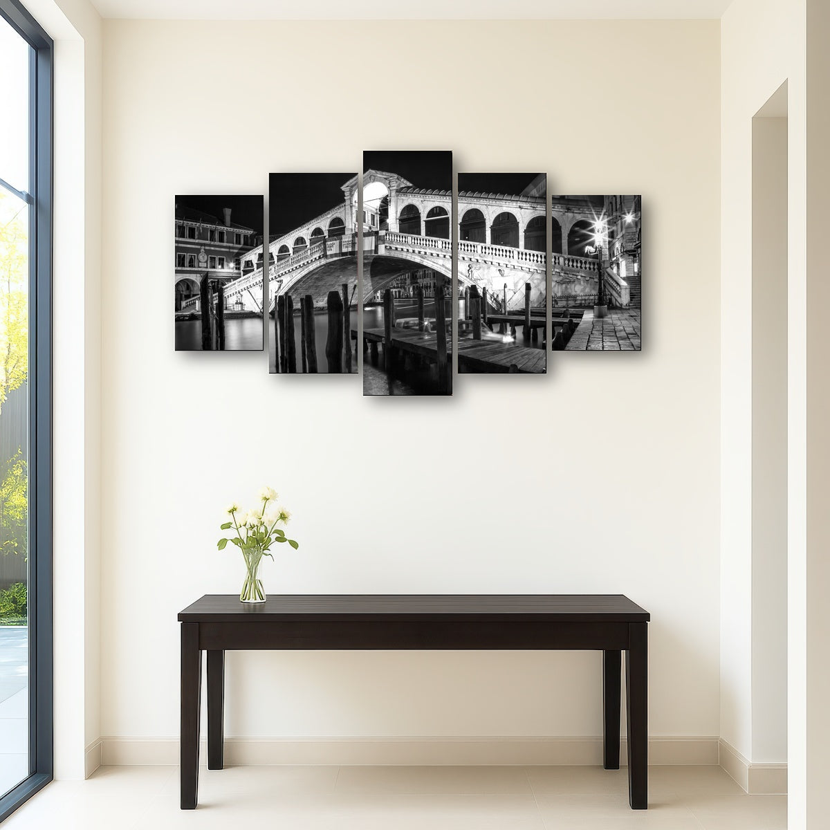 AUTO-MOCKUP ROOM | Venice Rialto Bridge at Night