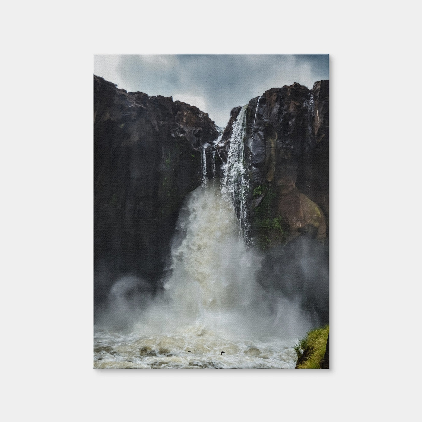 AUTO-MOCKUP WHITE | Fearless Birds at Prata Waterfall | 1 Piece | Gallery Wrap Canvas | group=3x4