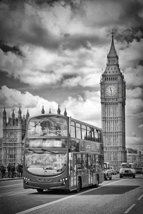 LONDON Houses of Parliament and traffic Wall Art