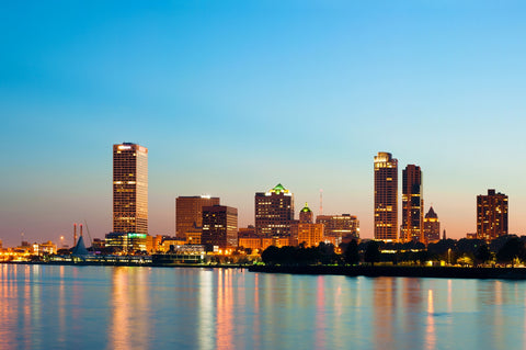 Milwaukee skyline at twilight Wall Art